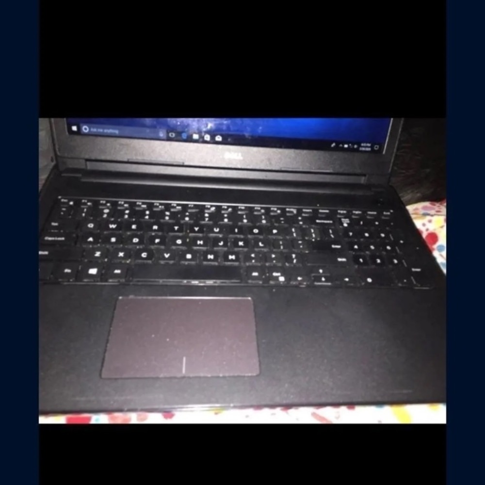 Laptop 💻 - Picture 4 of 6